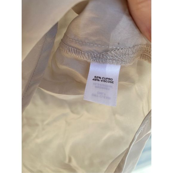 Trouve Beige Button-Down Shirt Cupra/Rayon Blouse, Women's Size Medium - Picture 6 of 11